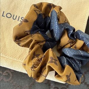 Louis Vuitton Brown and Blue Monogram Scrunchie